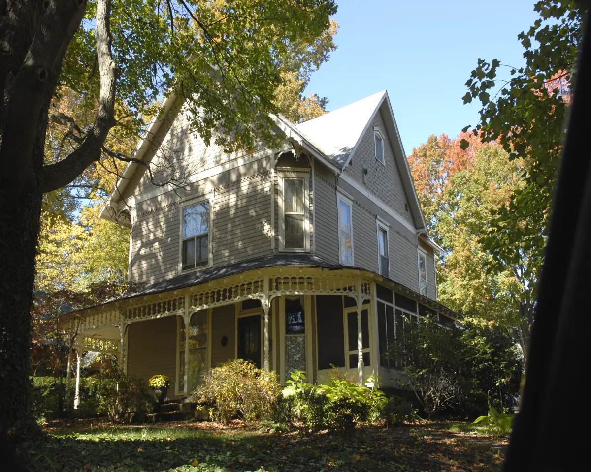 When Rental Buzz Fades Before the Application: Closing the Gap in Tyler, TX